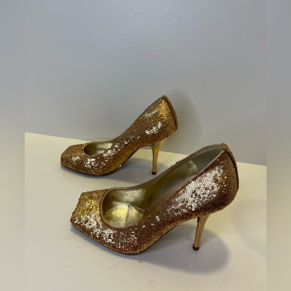 NWOT Sergio Rossi open toe pumps
